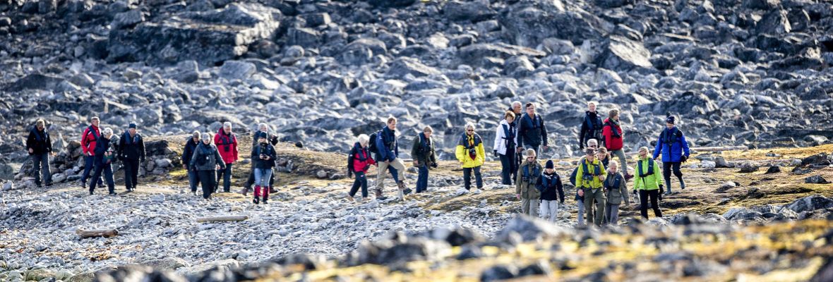 Svalbard Circumnavigation | Ocean Albatros | IExpedition